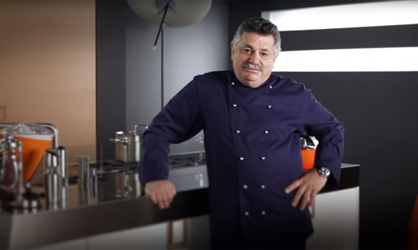 Λευτέρης Λαζάρου, γιατί κοτόπουλο Αγγελάκης
