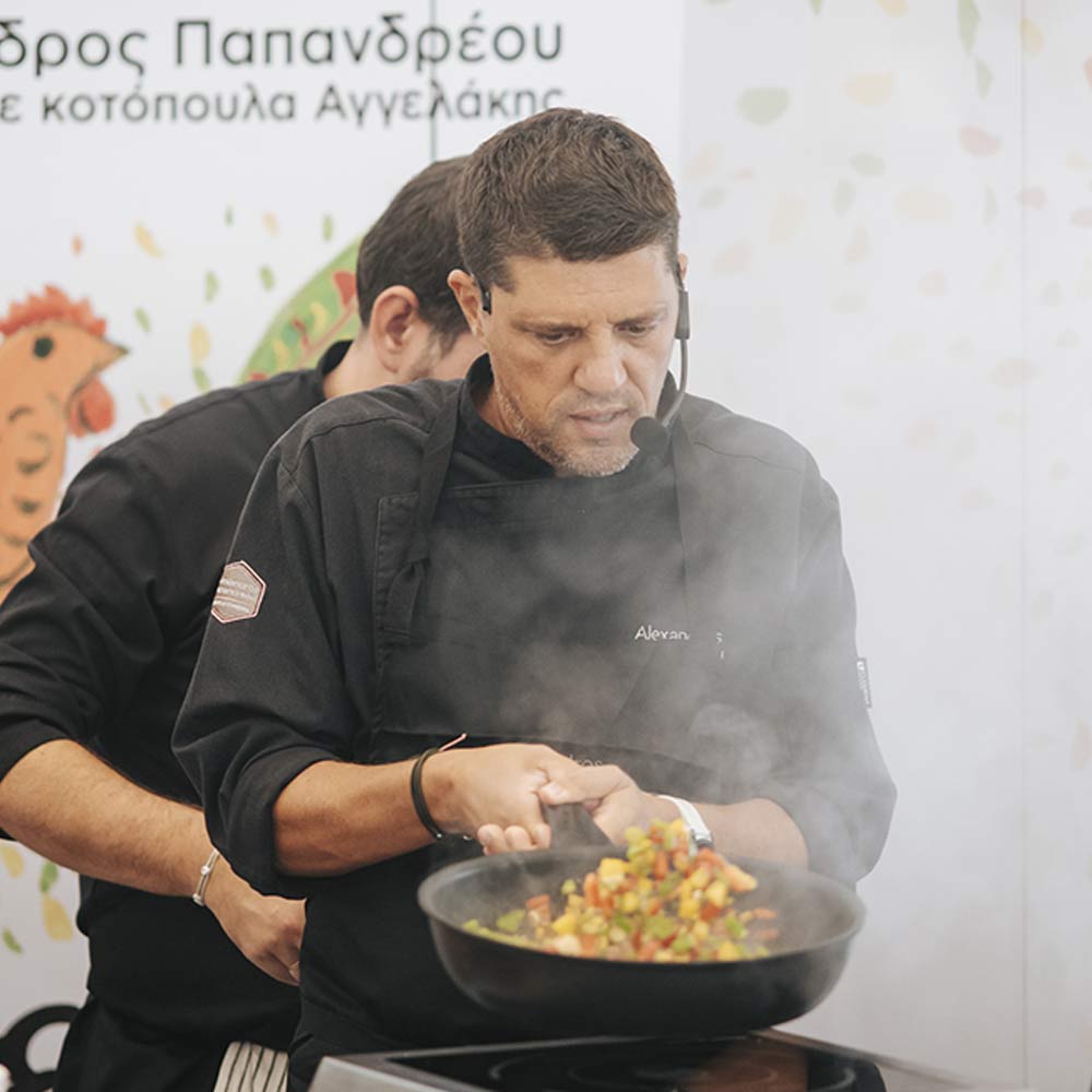 mageirikes dhmiourges 3 Μαγειρικές δημιουργίες με τα κοτόπουλα Αγγελάκης από τον σεφ Αλέξανδρο Παπανδρέου, στο σούπερ μάρκετ Θανόπουλος